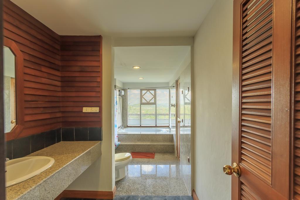 Phuripimarn Penthouse Pak Chong Buitenkant foto
